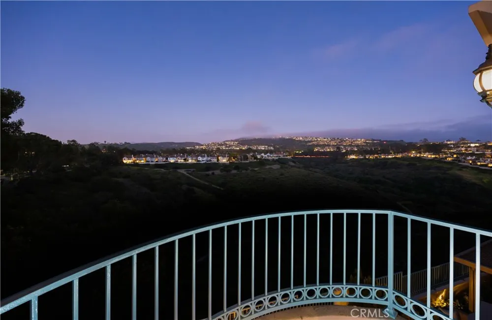 4 Chandon Newport Coast, CA 92657