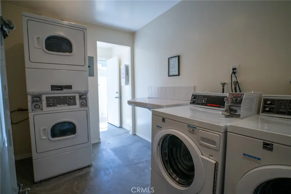 729 Freeman Avenue Long Beach, CA 90804