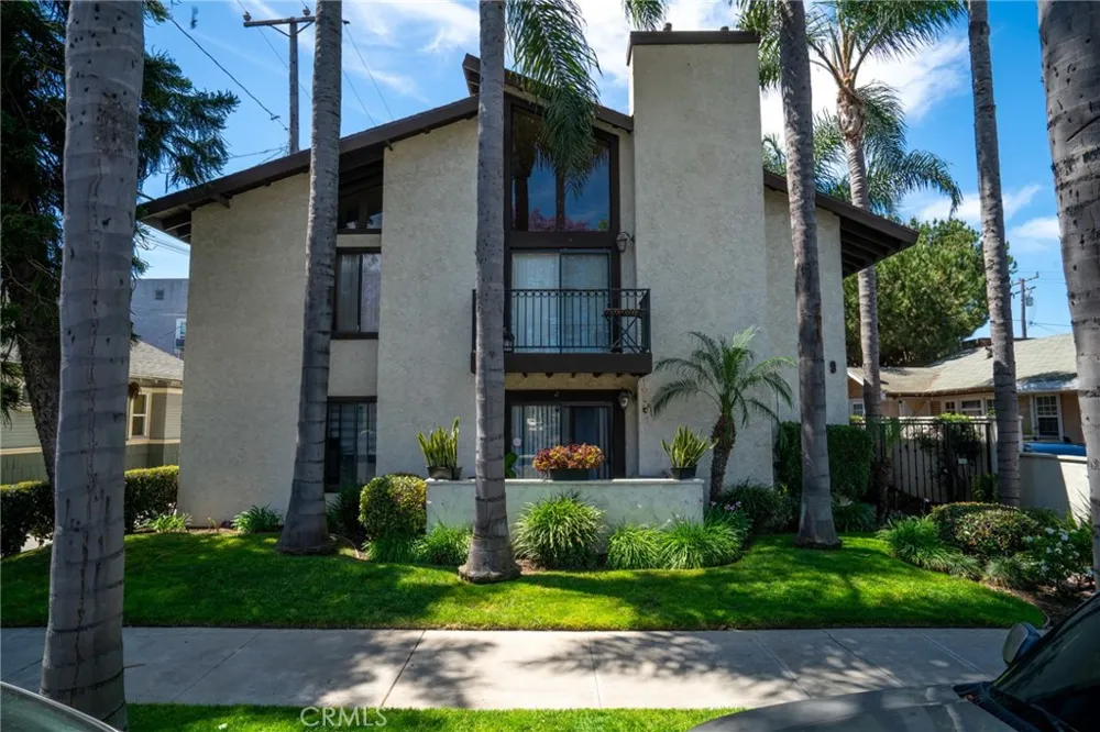 729 Freeman Avenue Long Beach, CA 90804