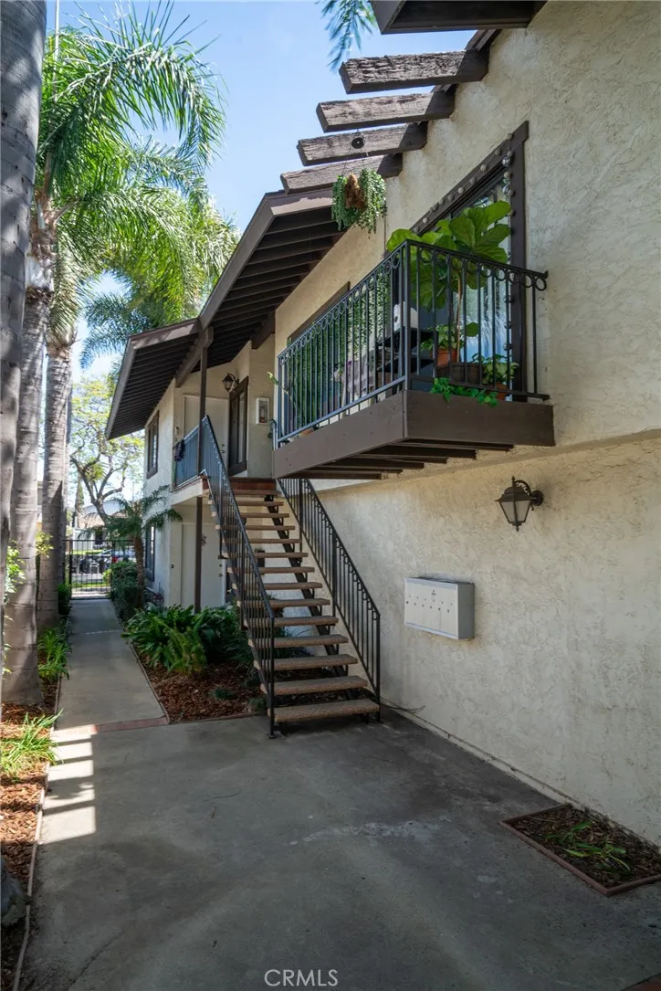 729 Freeman Avenue Long Beach, CA 90804