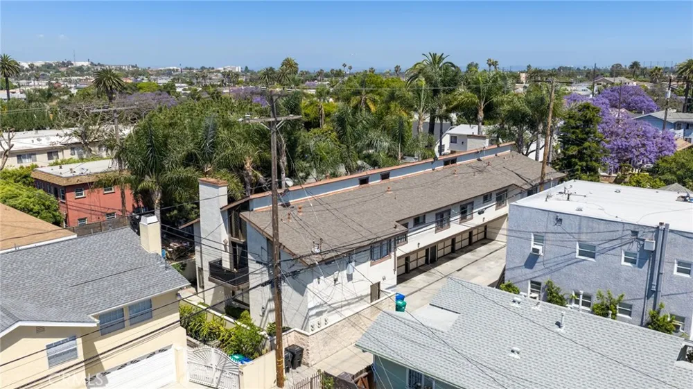 729 Freeman Avenue Long Beach, CA 90804