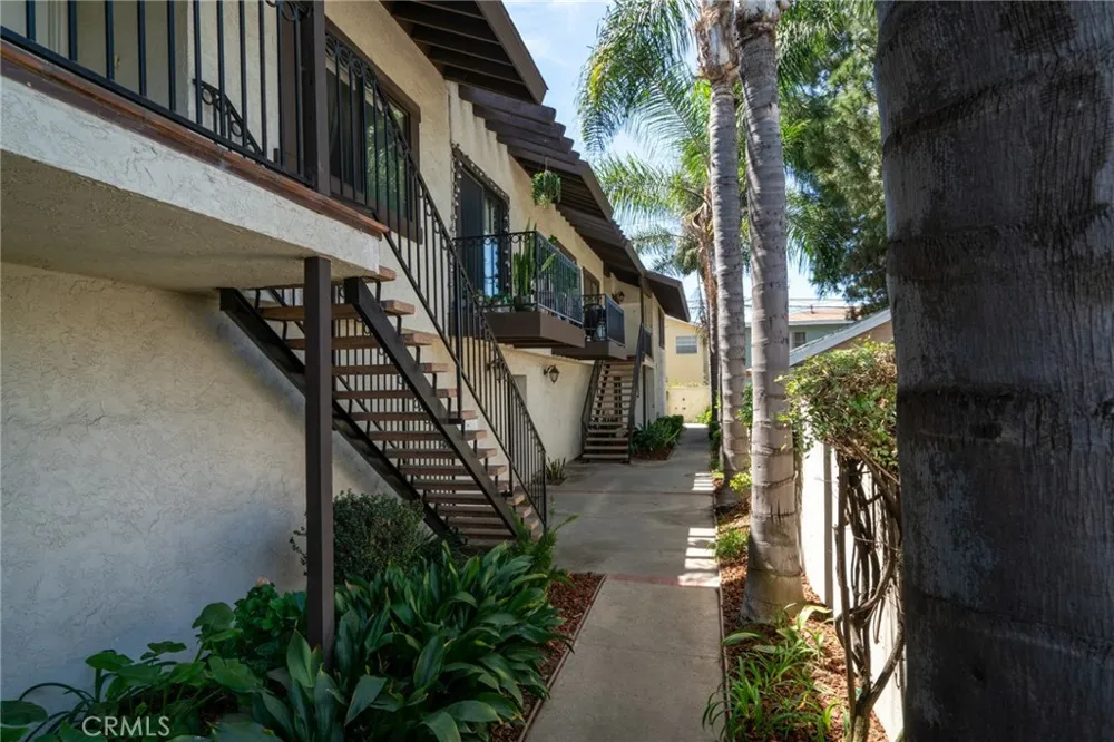729 Freeman Avenue Long Beach, CA 90804
