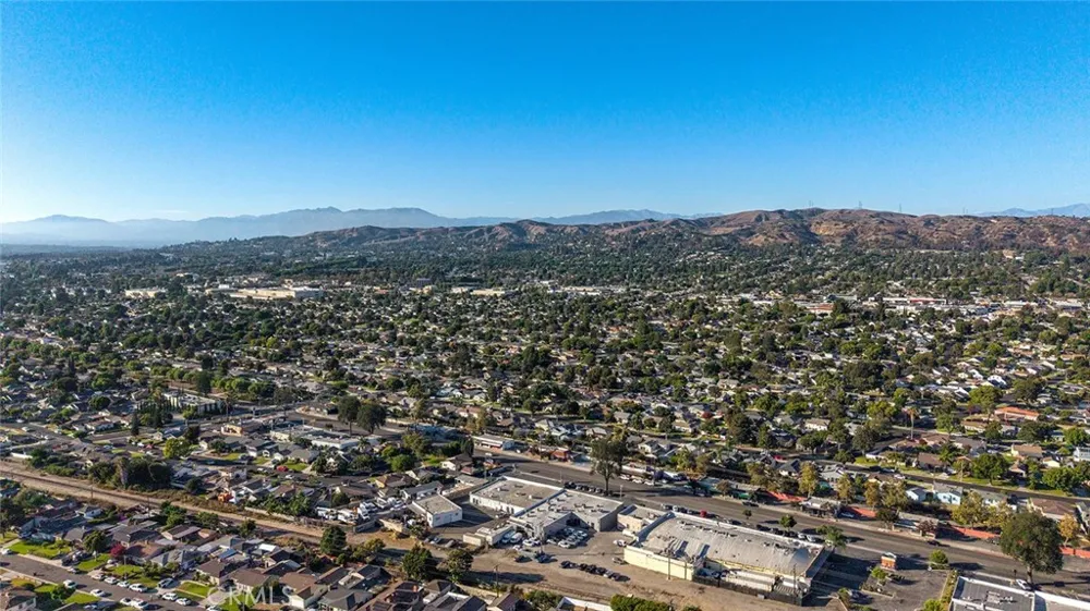 14046 Oval Whittier, CA 90605