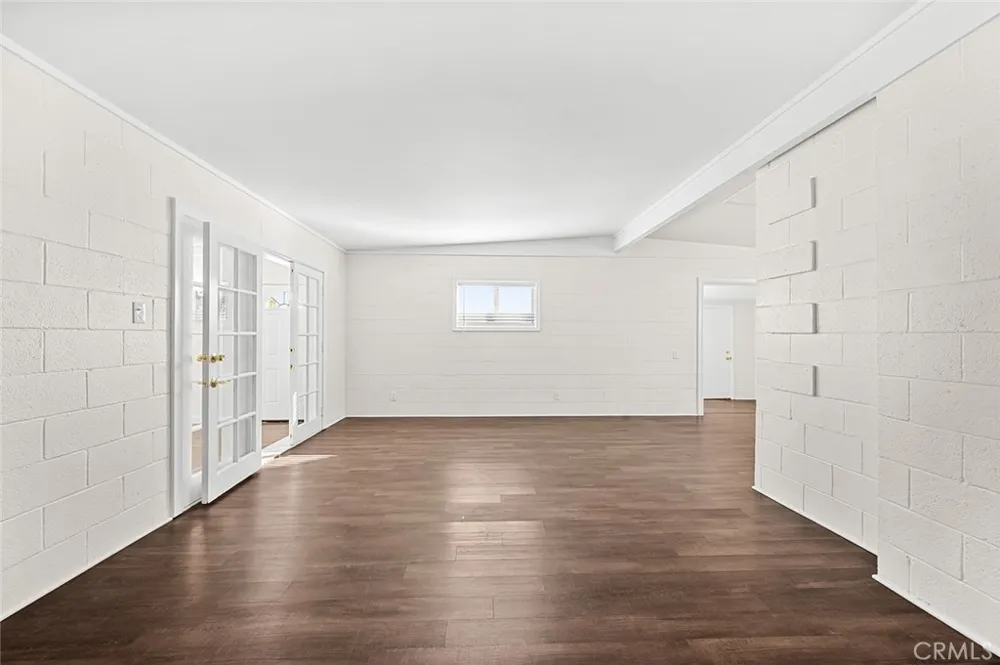 14046 Oval Whittier, CA 90605