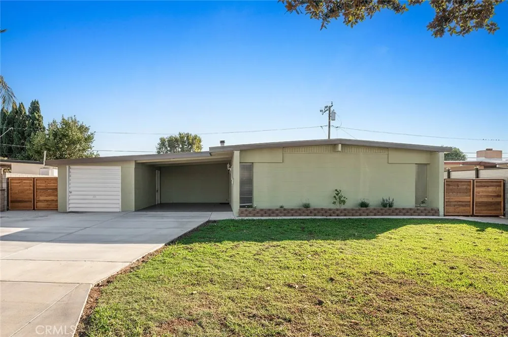 14046 Oval Whittier, CA 90605