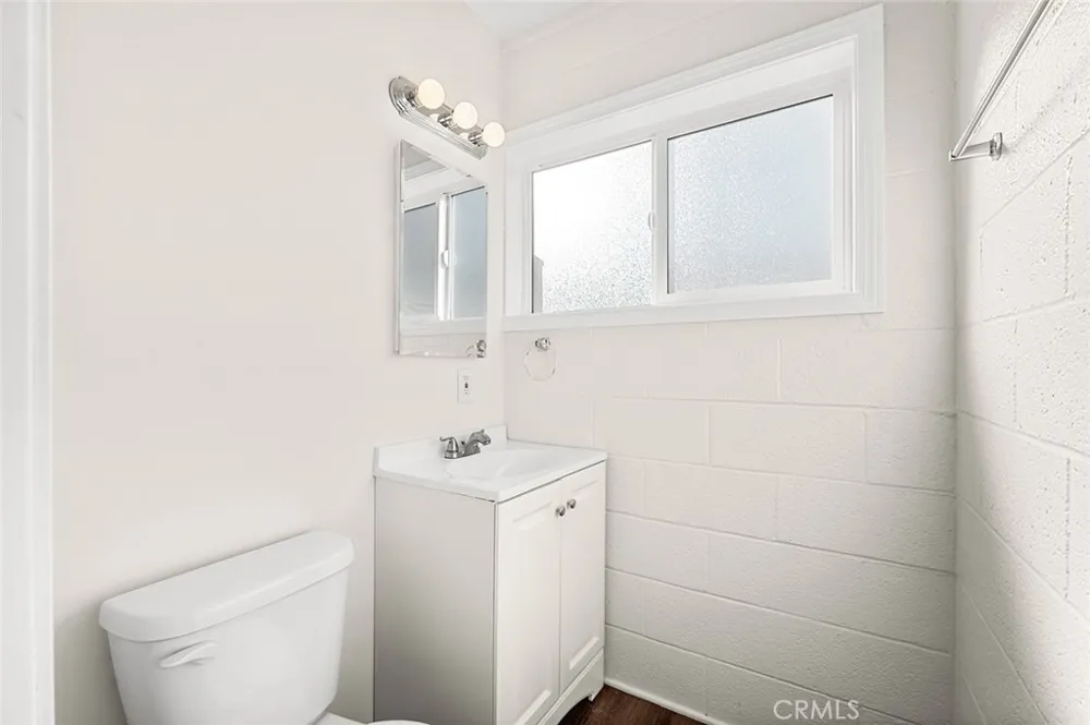 14046 Oval Whittier, CA 90605