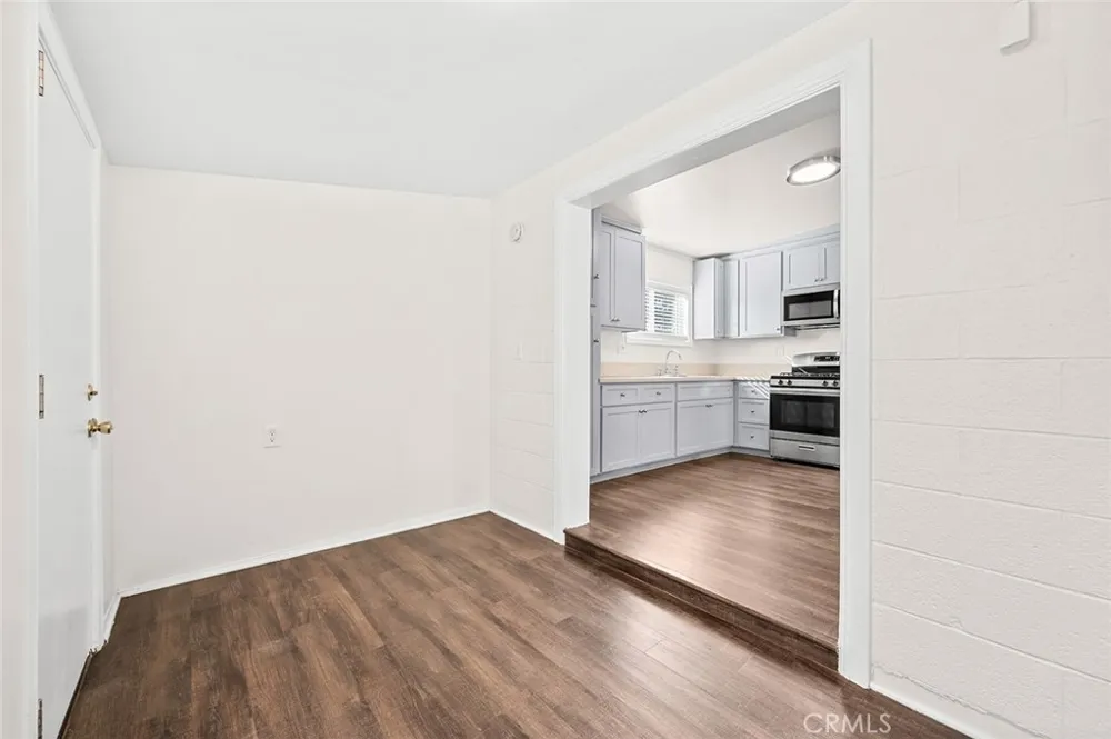 14046 Oval Whittier, CA 90605