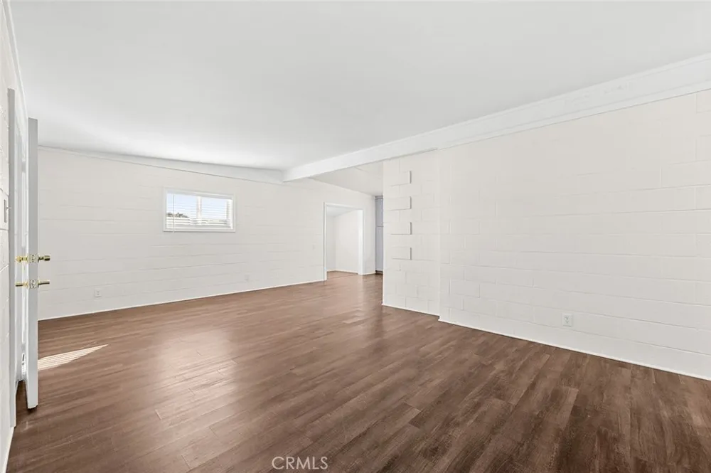 14046 Oval Whittier, CA 90605
