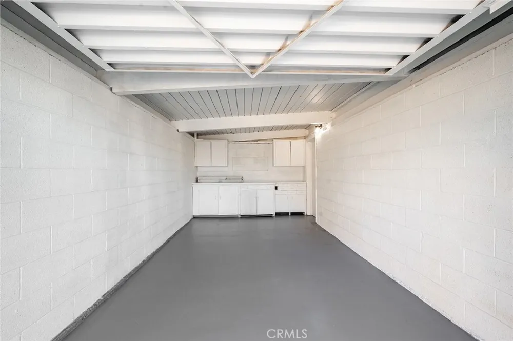 14046 Oval Whittier, CA 90605