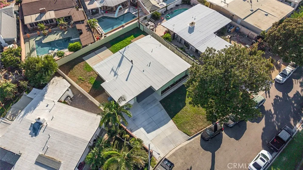14046 Oval Whittier, CA 90605