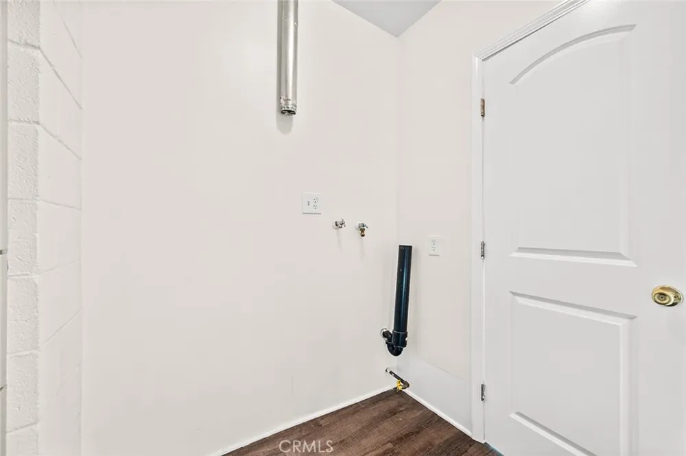 14046 Oval Whittier, CA 90605