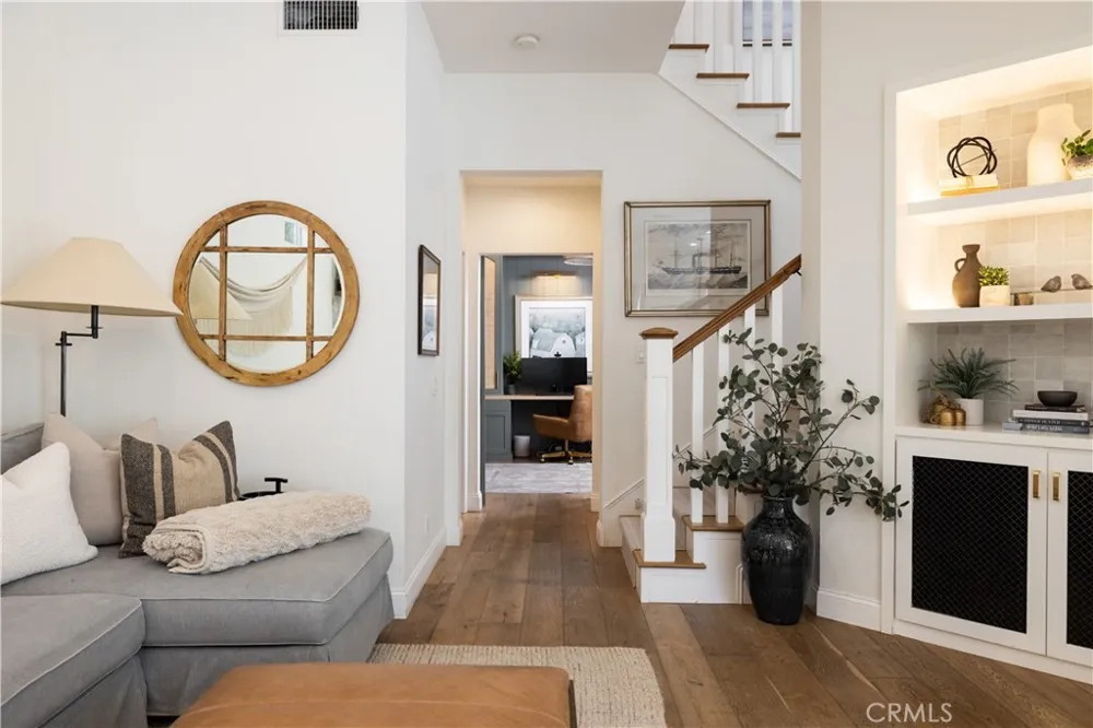 2001 Haven Newport Beach, CA 92663