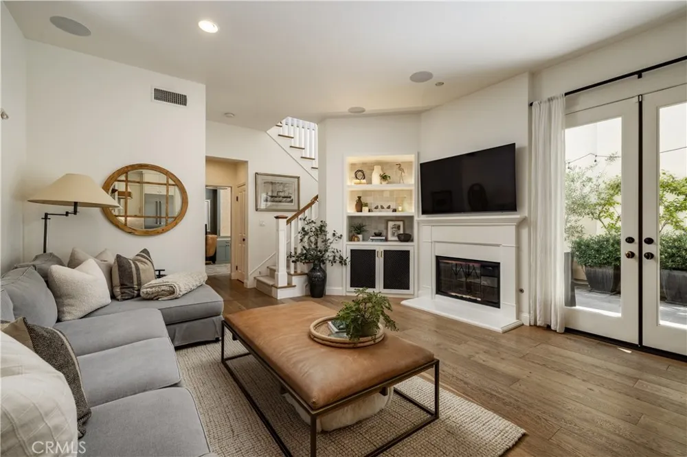 2001 Haven Newport Beach, CA 92663