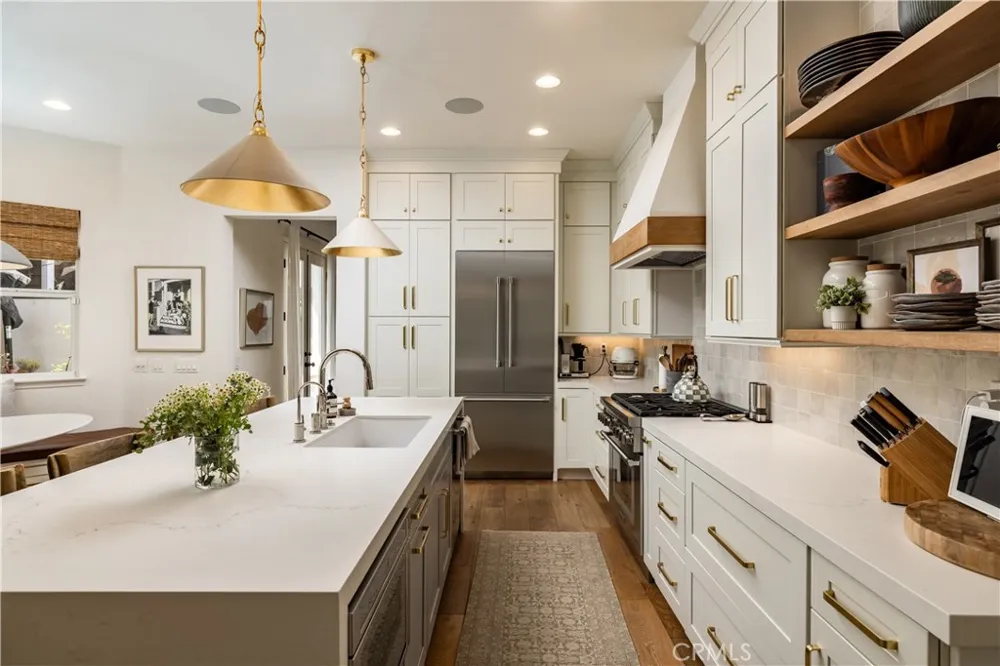 2001 Haven Newport Beach, CA 92663