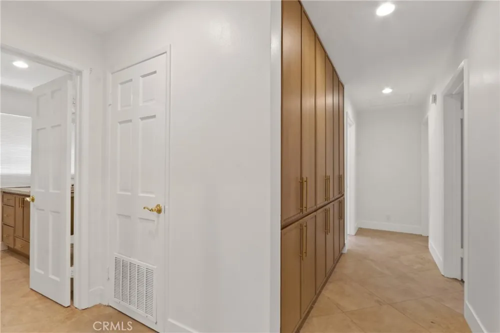 1621 Cornwall Newport Beach, CA 92660
