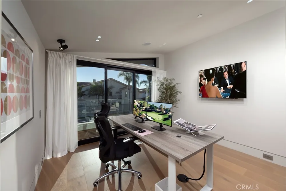 16732 Edgewater Huntington Beach, CA 92649