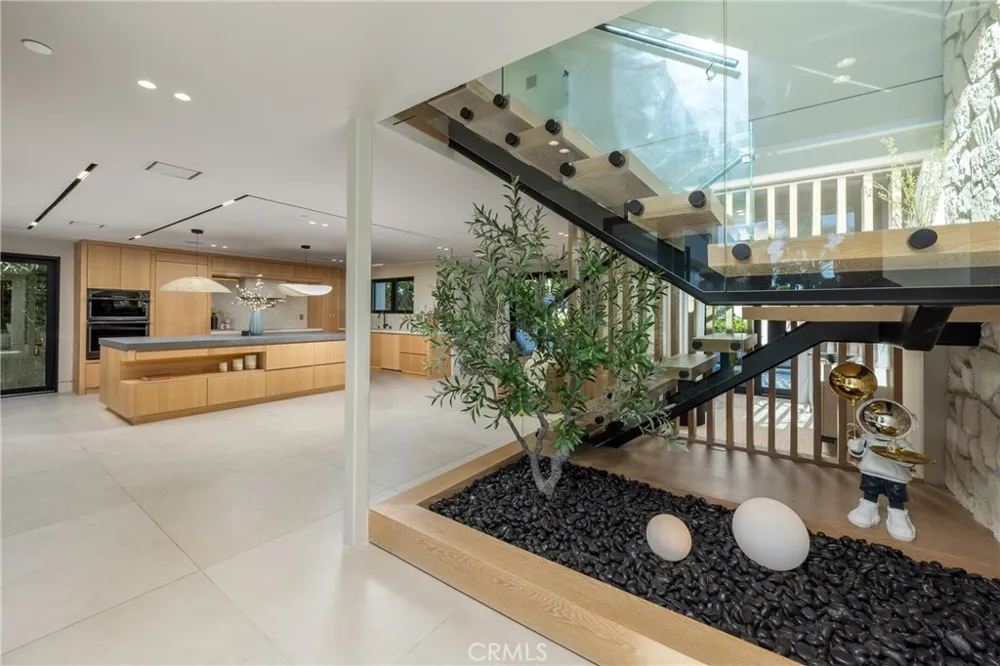 16732 Edgewater Huntington Beach, CA 92649