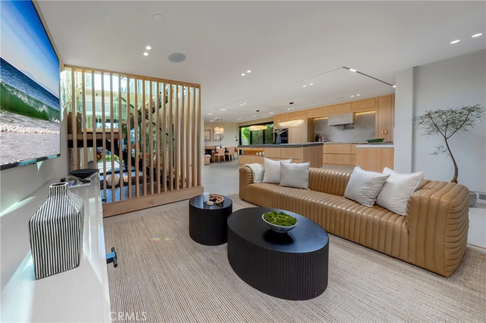 16732 Edgewater Huntington Beach, CA 92649