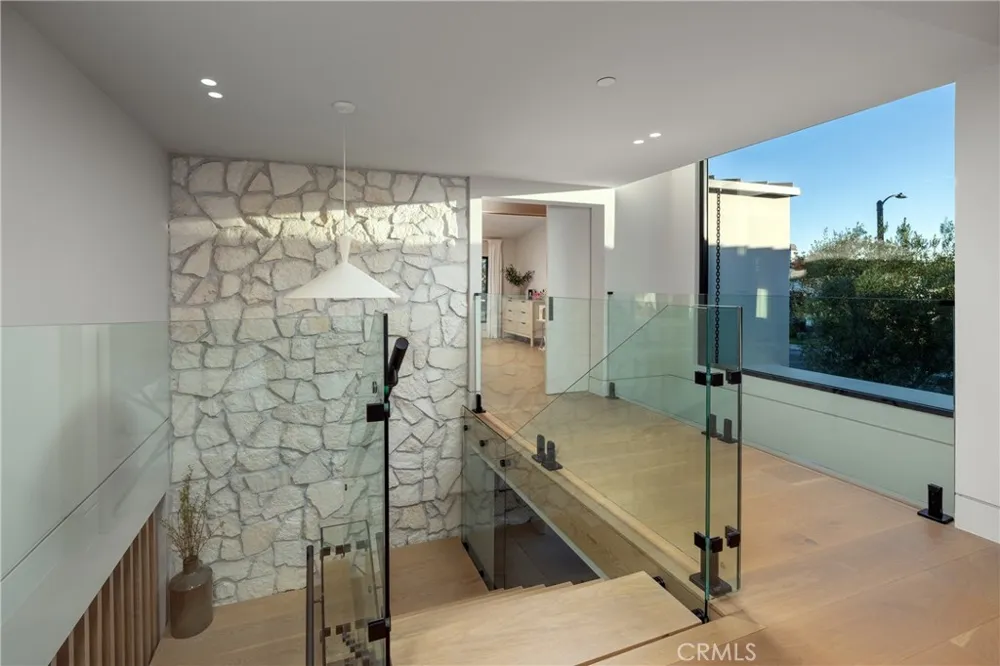 16732 Edgewater Huntington Beach, CA 92649