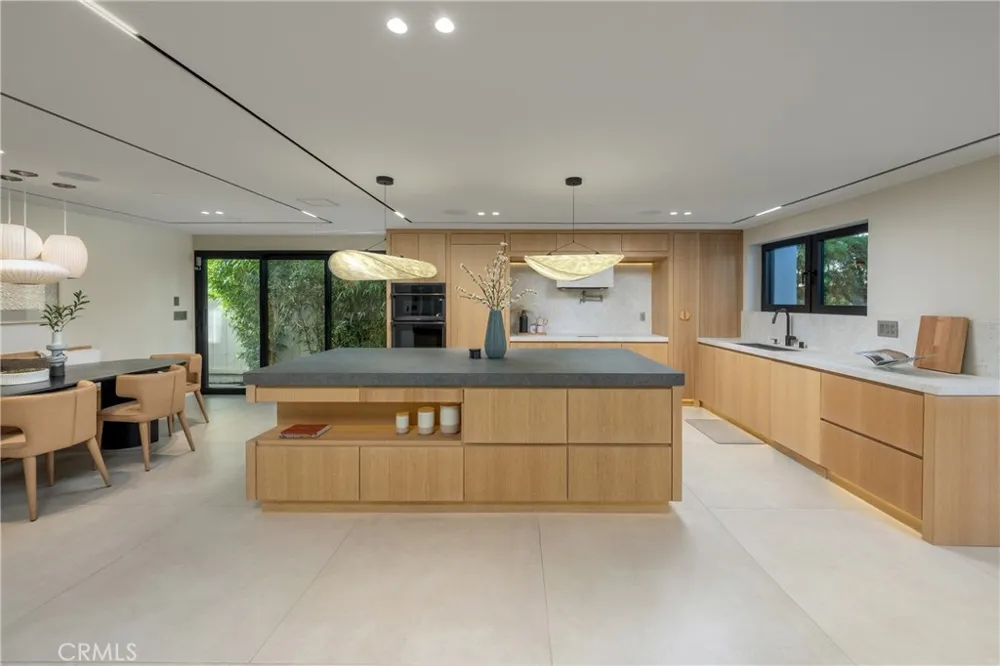 16732 Edgewater Huntington Beach, CA 92649