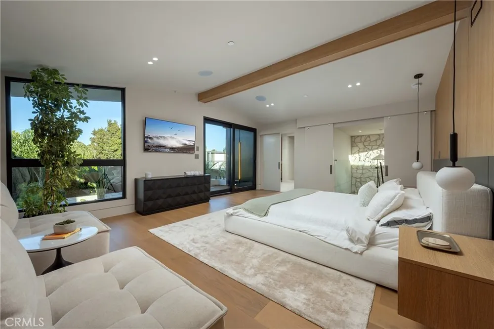 16732 Edgewater Huntington Beach, CA 92649