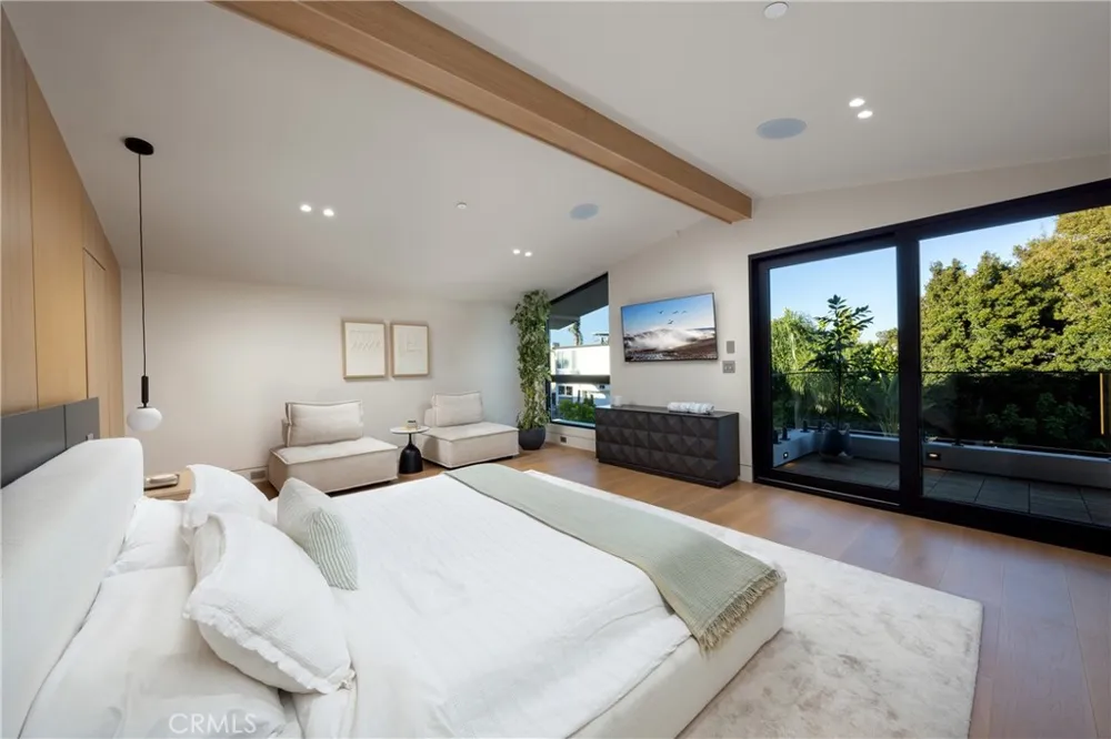 16732 Edgewater Huntington Beach, CA 92649