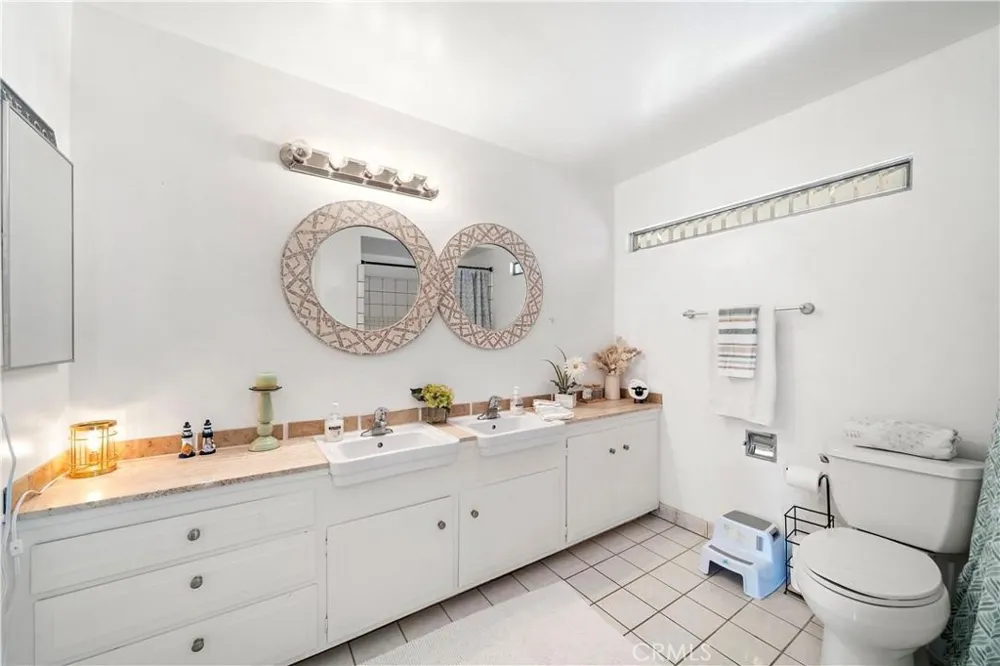 1481 Lance Tustin, CA 92780