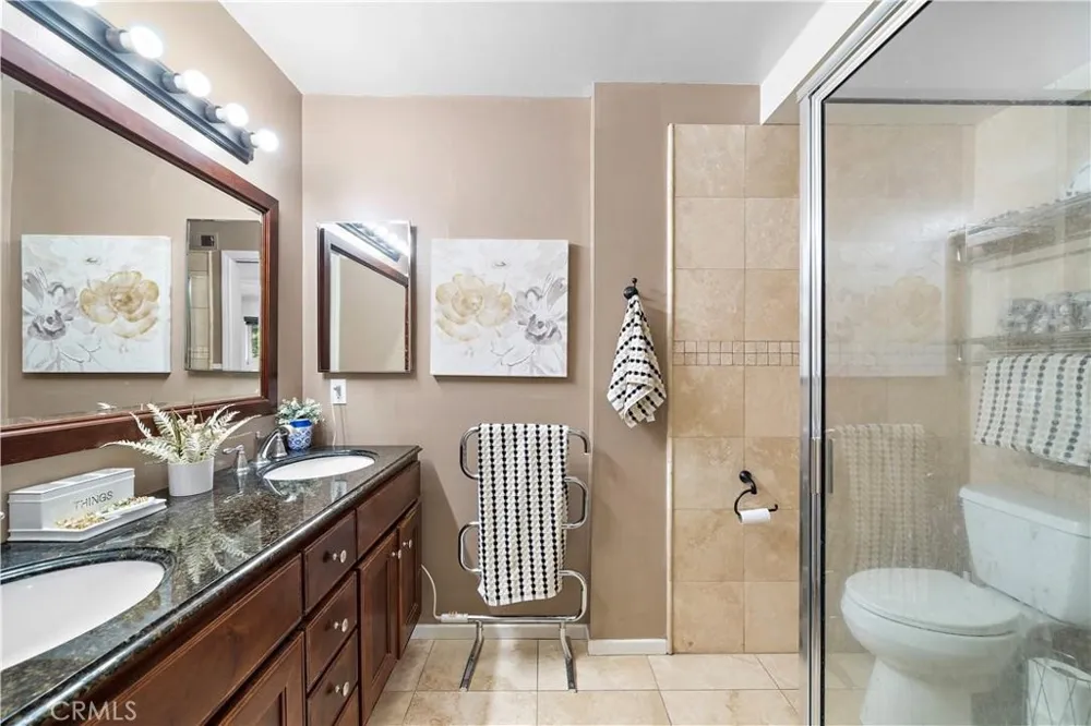 1481 Lance Tustin, CA 92780