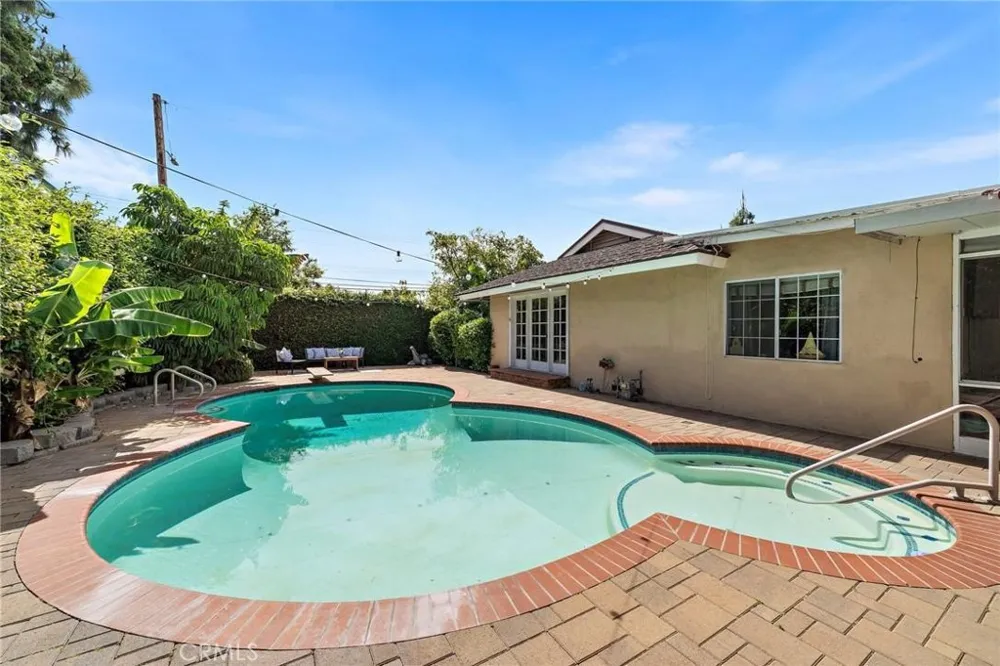 1481 Lance Tustin, CA 92780