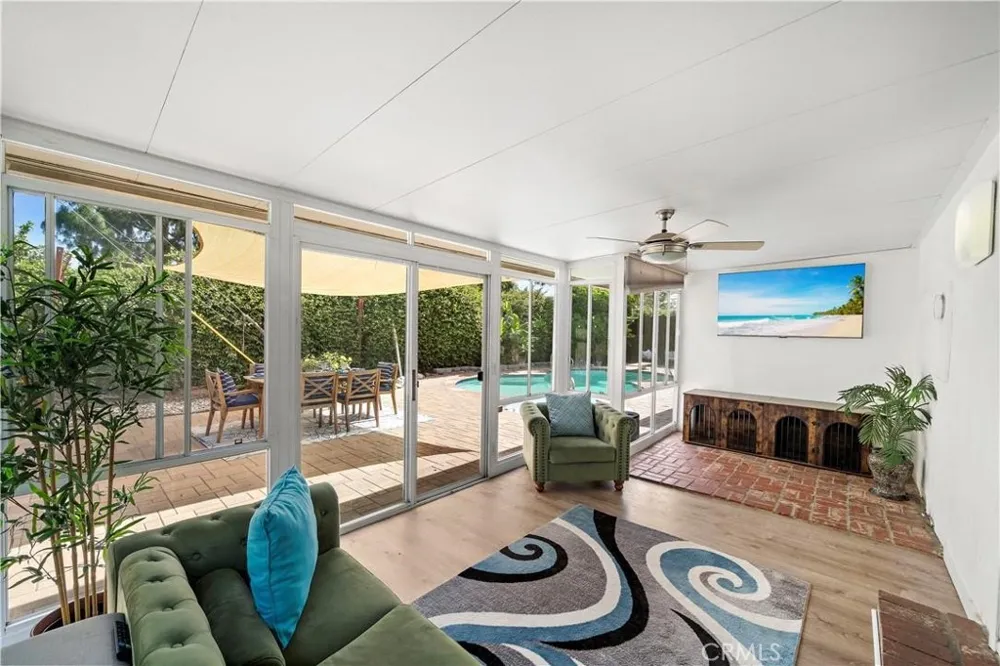 1481 Lance Tustin, CA 92780