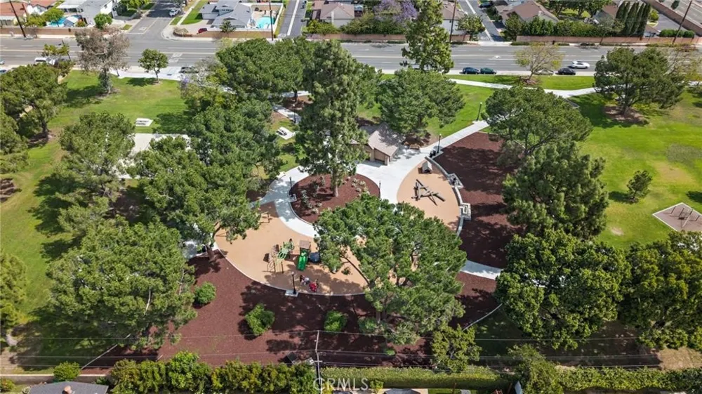1481 Lance Tustin, CA 92780