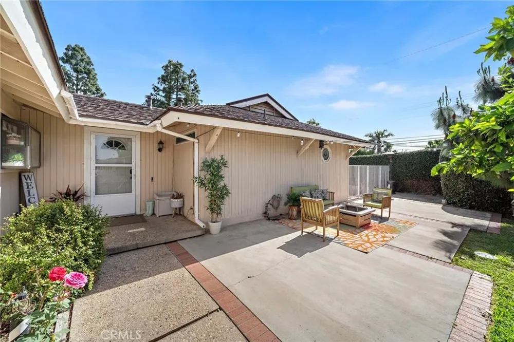 1481 Lance Tustin, CA 92780