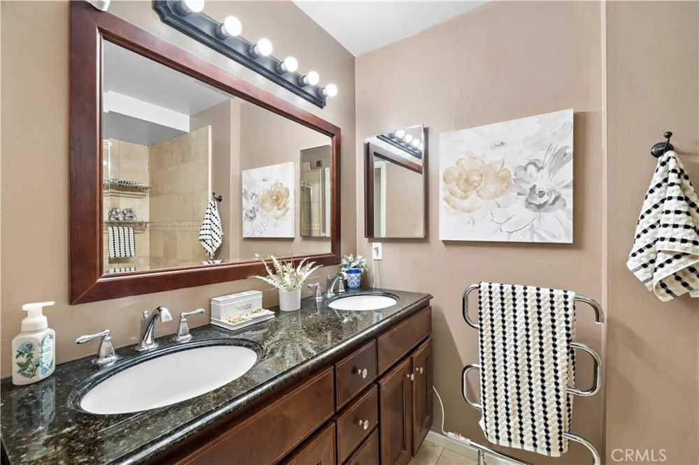 1481 Lance Tustin, CA 92780