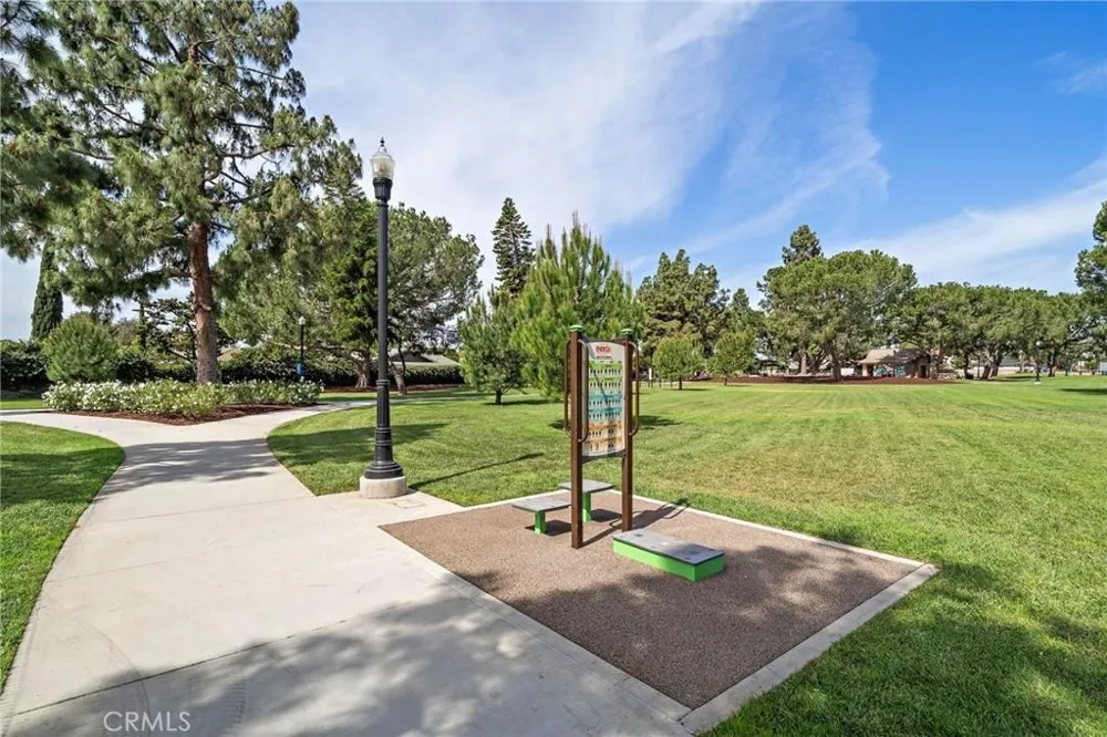 1481 Lance Tustin, CA 92780