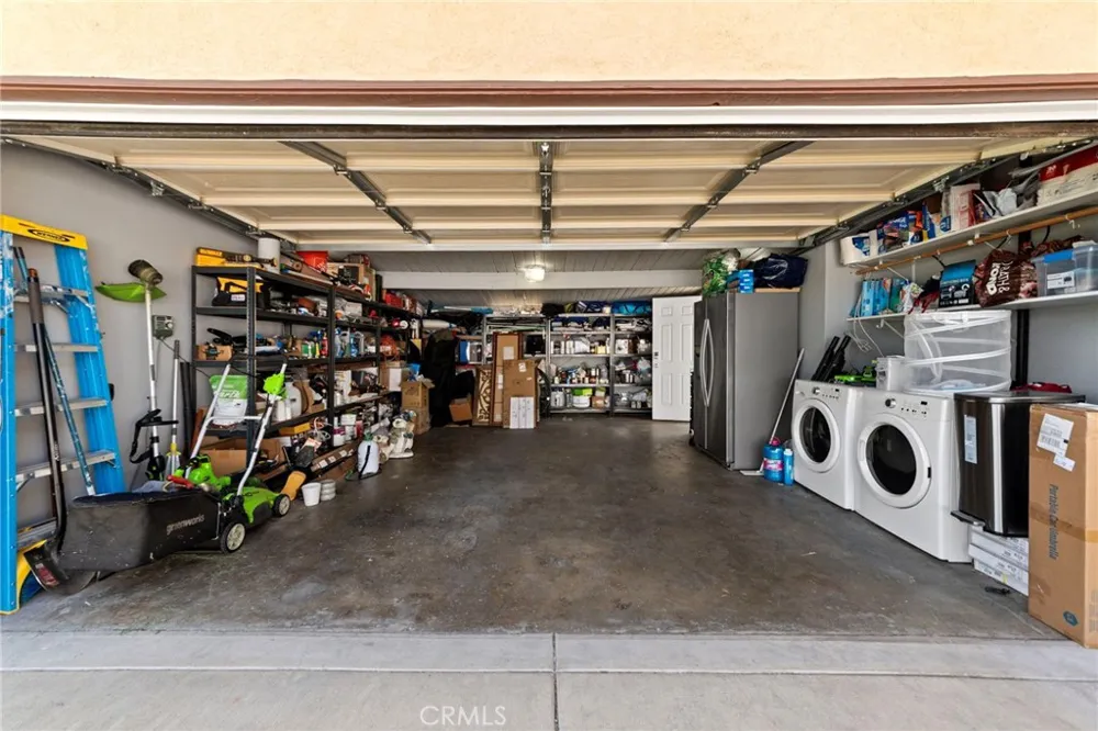 5721 N Rockvale Ave Azusa, CA 91702