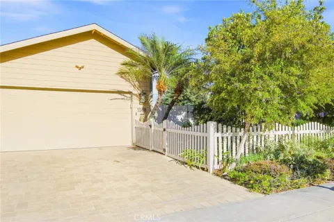 1508 Lakeside