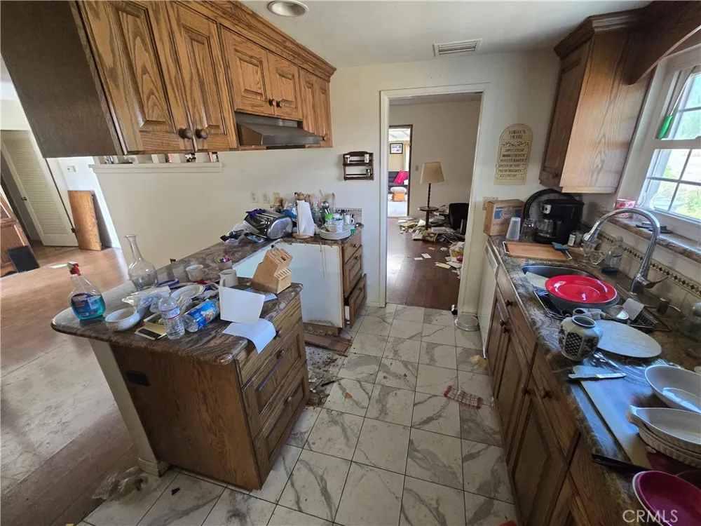 17391 Elm Street Fountain Valley, CA 92708
