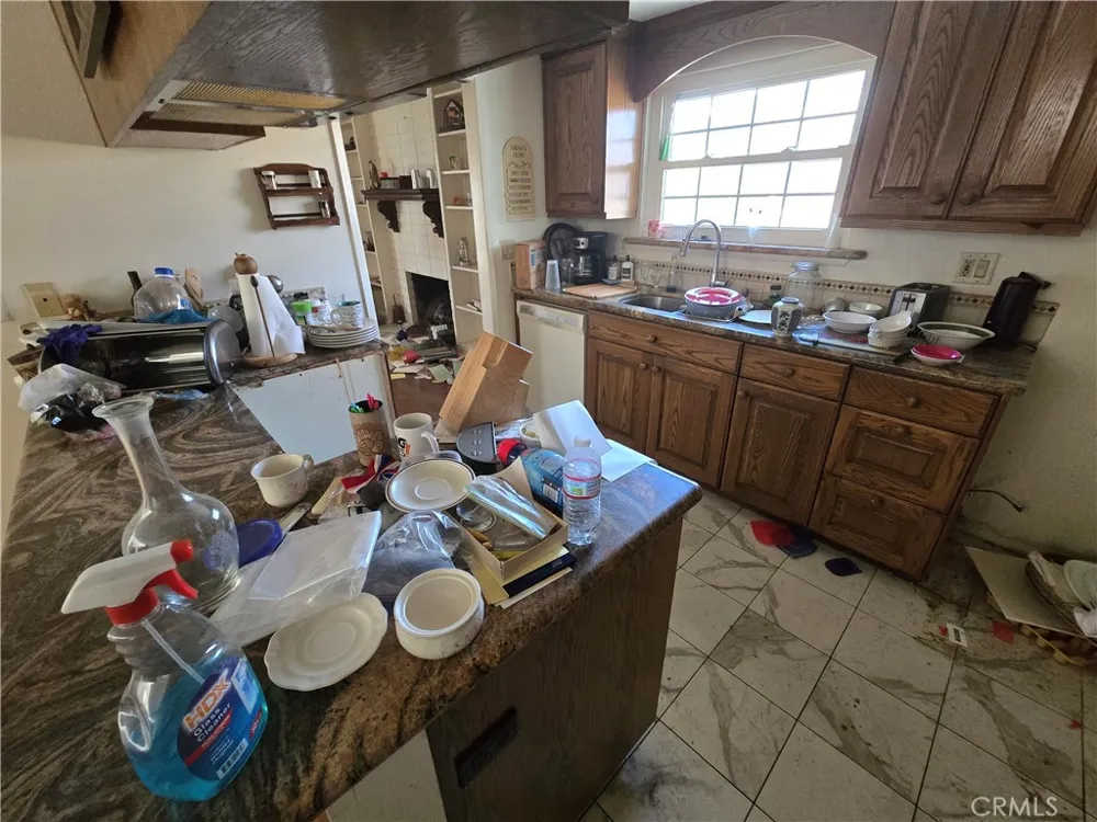 17391 Elm Street Fountain Valley, CA 92708