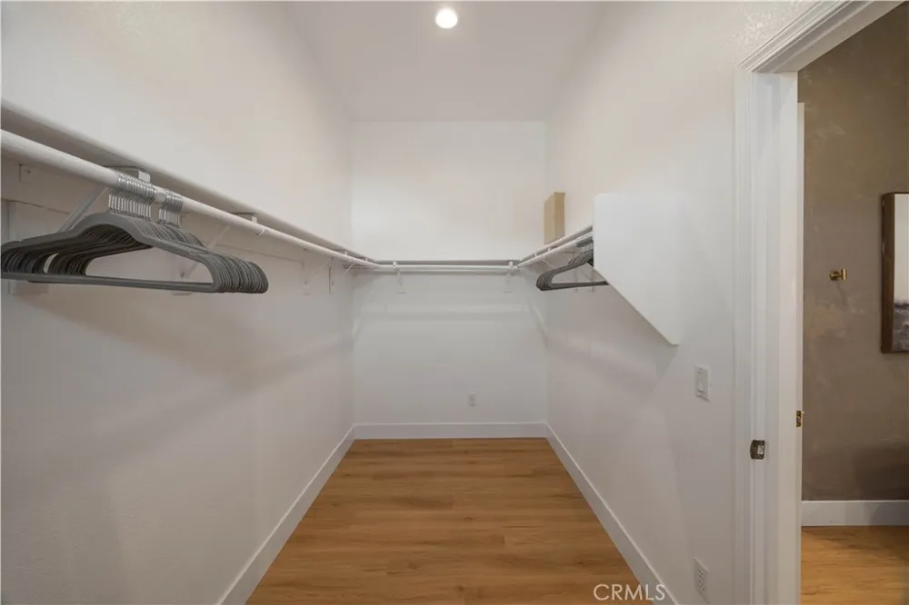 39140 Gray Squirrel Temecula, CA 92592