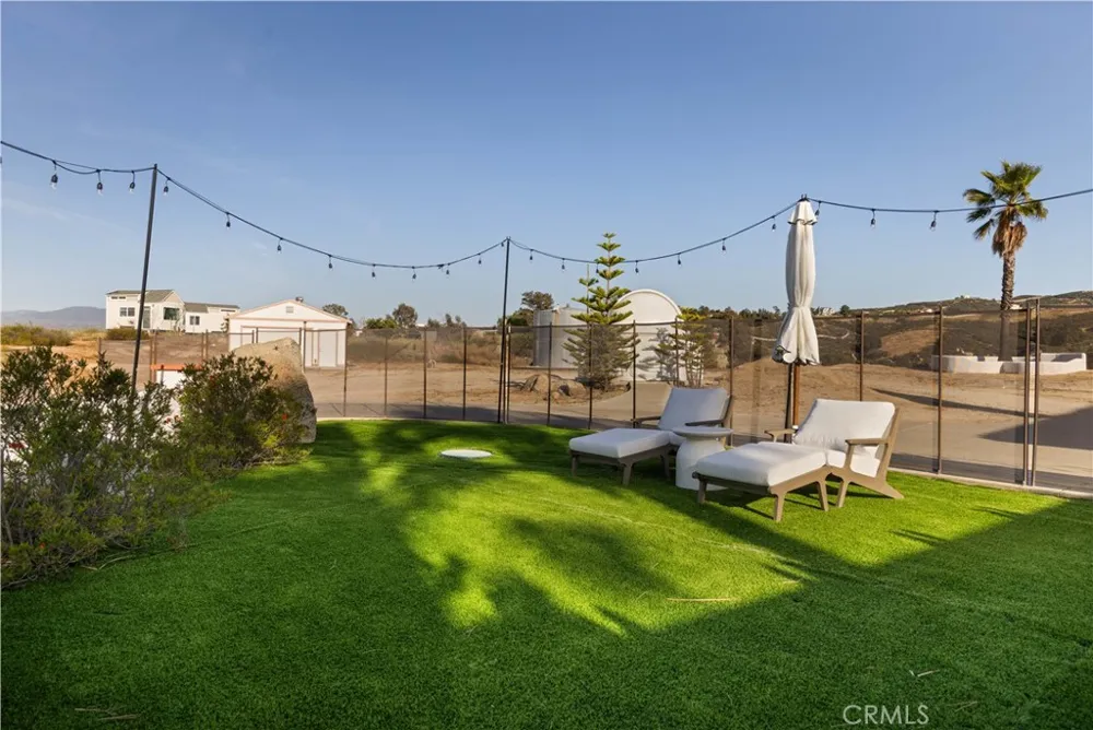 39140 Gray Squirrel Temecula, CA 92592