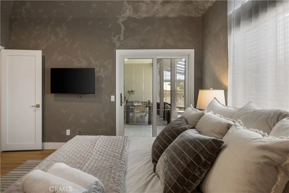 39140 Gray Squirrel Temecula, CA 92592