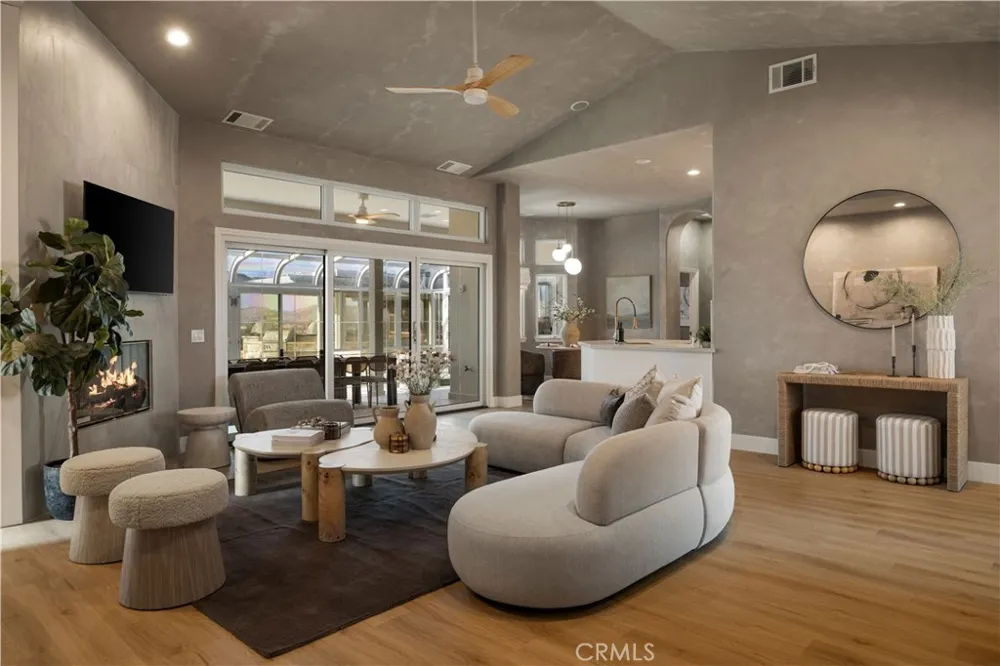 39140 Gray Squirrel Temecula, CA 92592