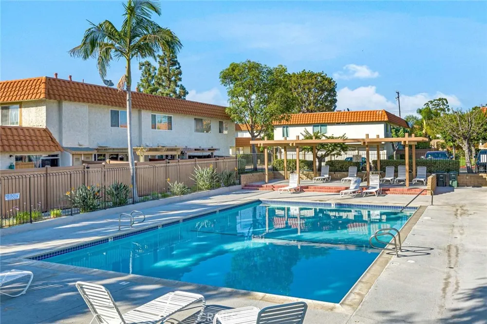 22746 Malaga Way Lake Forest, CA 92630