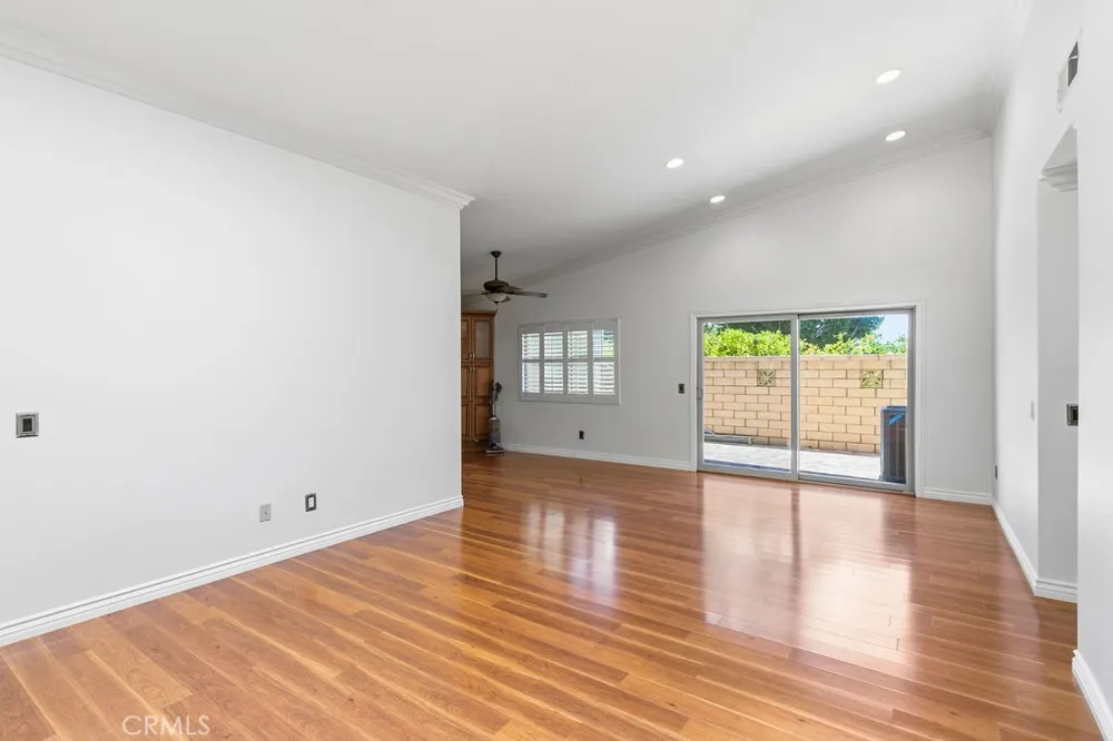 8565 Van Ness Circle #701A Huntington Beach, CA 92646