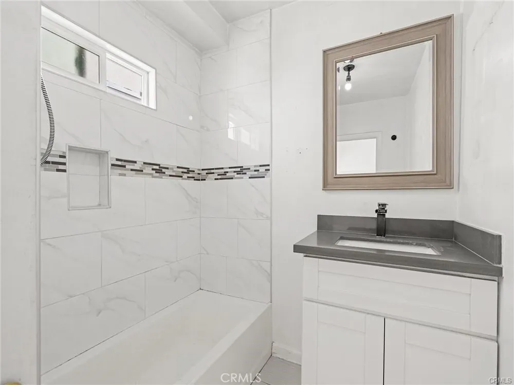 759 Loma Vista Long Beach, CA 90813
