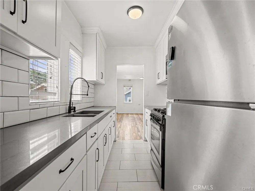 759 Loma Vista Long Beach, CA 90813