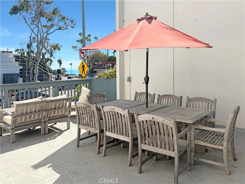 245 Aster #14 Laguna Beach, CA 92651