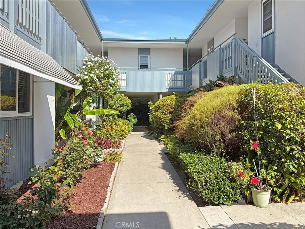 245 Aster #14 Laguna Beach, CA 92651