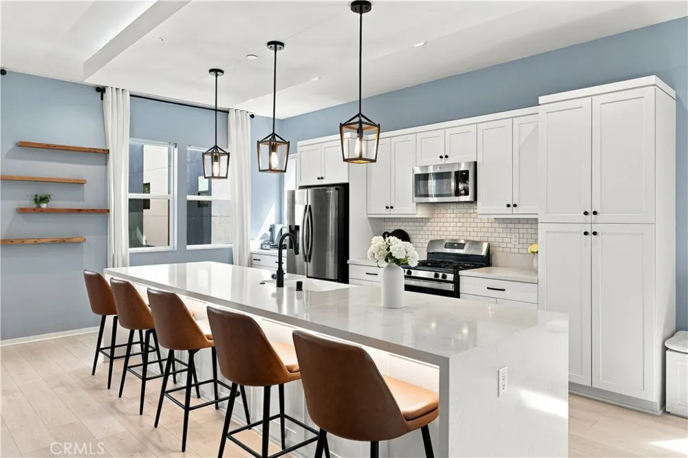 435 Village Brea, CA 92821