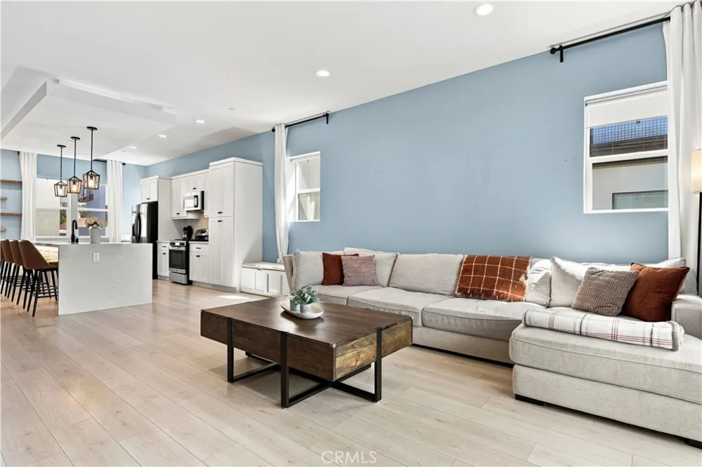 435 Village Brea, CA 92821